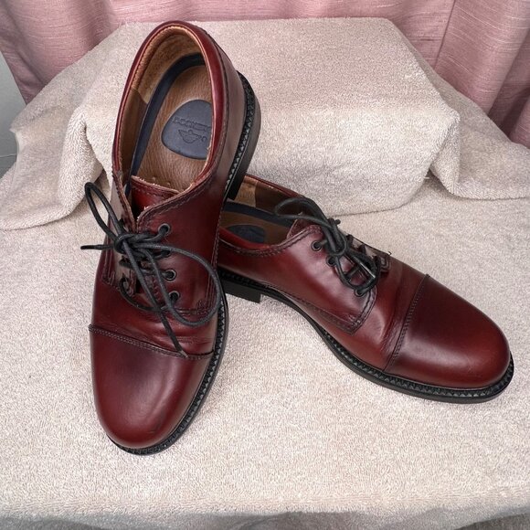 Dockers Mens Burgundy Leather Oxford Shoes Size 10.5M Cap Toe Casual Comfortable - Picture 3 of 16